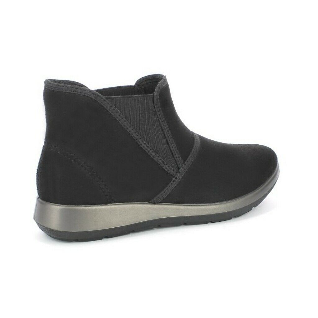 Scarpa da donna Inblu - Art. WG21 NERO PANTFOLA scamosciato